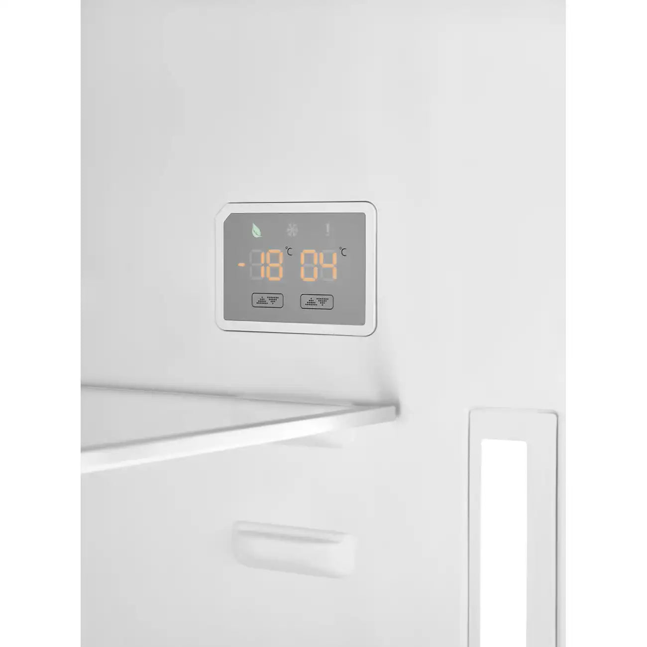 Retro-Style Refrigerator (18 cu ft, Right Hinge) - Cream